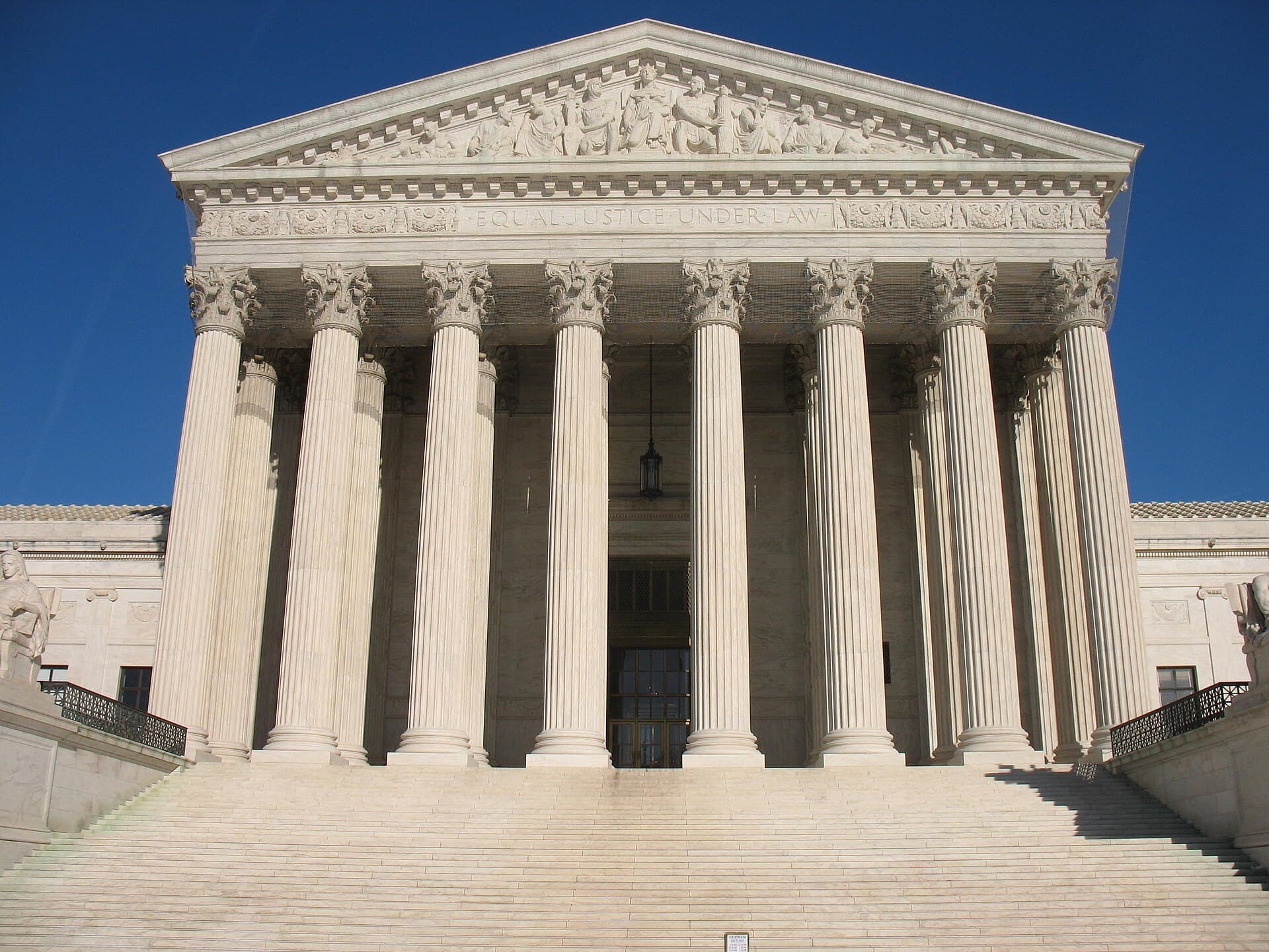 Supreme Court won’t intervene to allow judges to pause some deportation proceedings